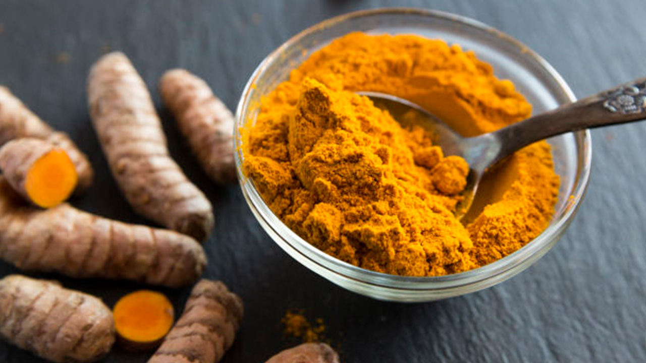 Turmeric powder
